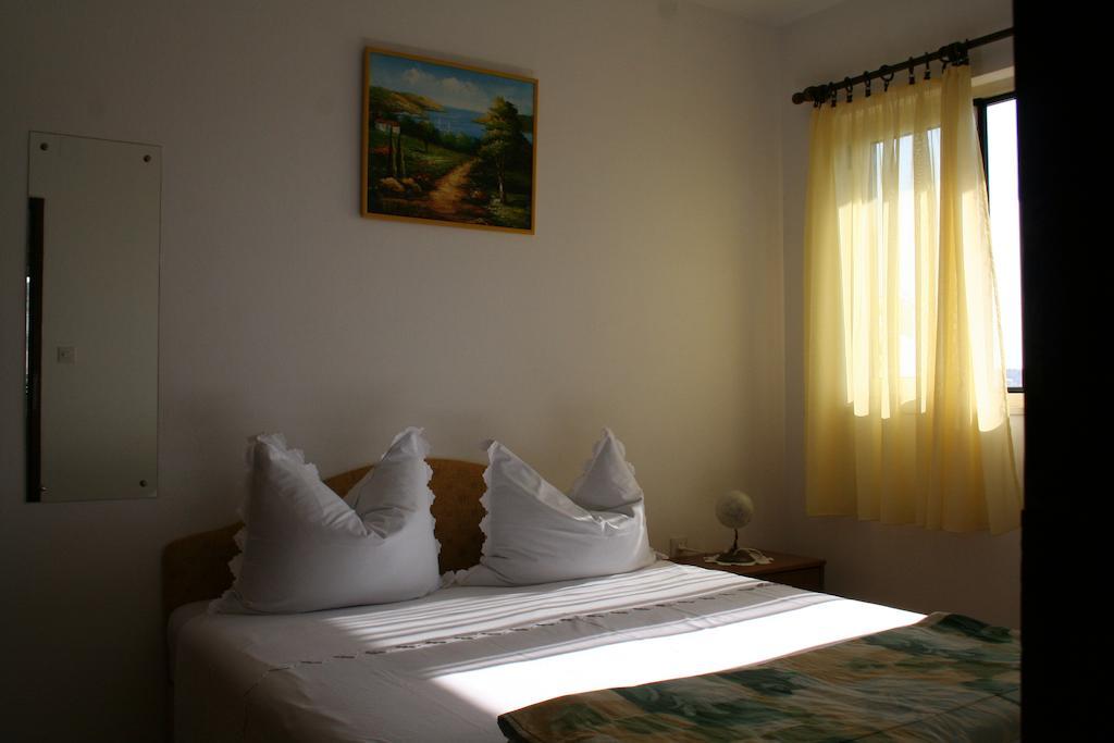Apartment Sevid Bilik gambar